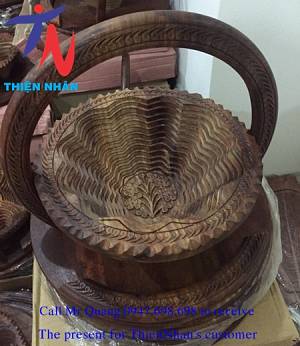 lang-dung-hoa-trai-cay-mut-keo-bang-go-1-khay-hinh-bong-hoa-11-canh-qua-tang-tri-an-khach-hang